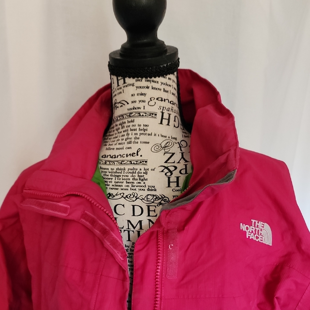The North Face Womens Fuchsia Raincoat